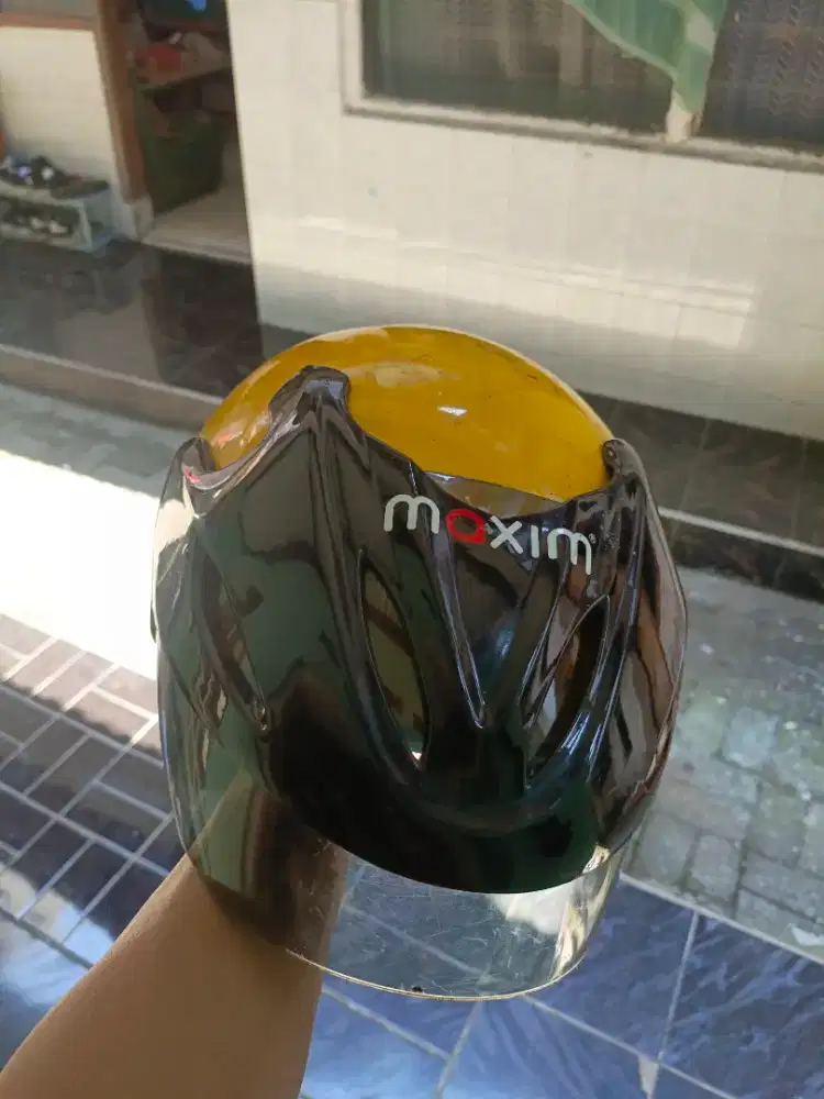 Jual helm Maxime