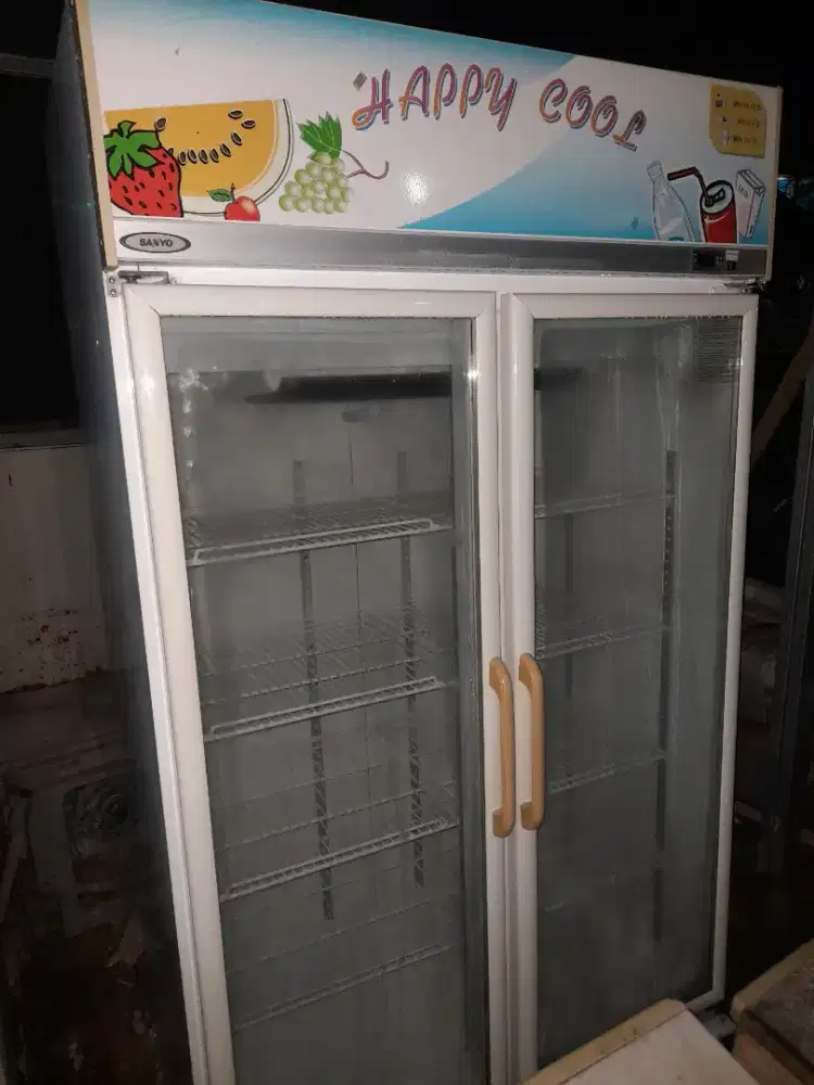 Showcase - Chiller - Kulkas Minuman Sanyo 2 Pintu . Second .