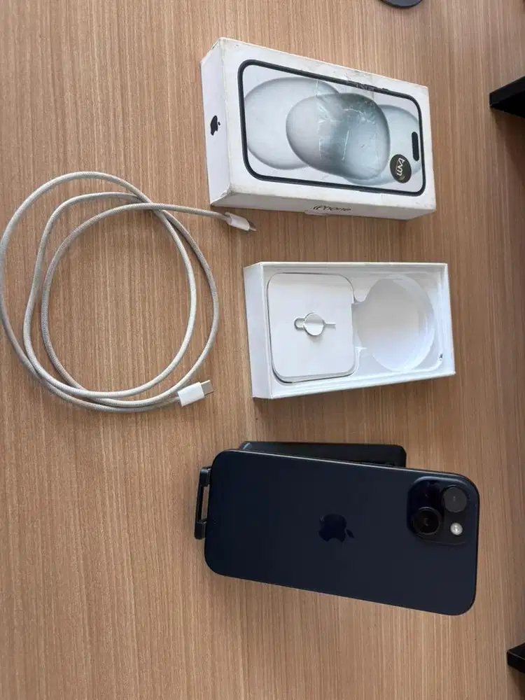 Jual cepatttt iphone 15 128 ibox punya
