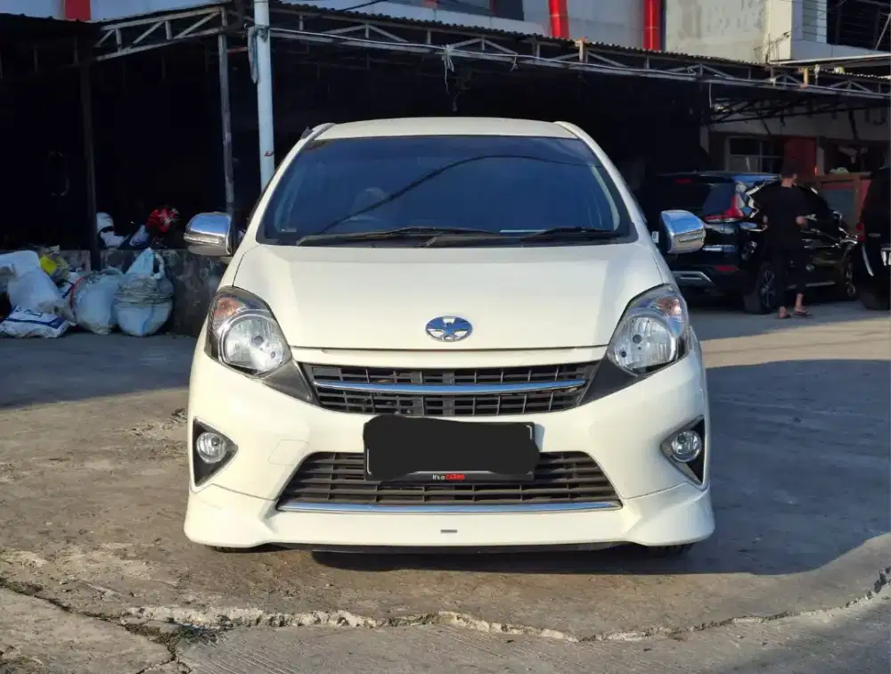 TOYOTA AGYA 1.0 G TRD MT