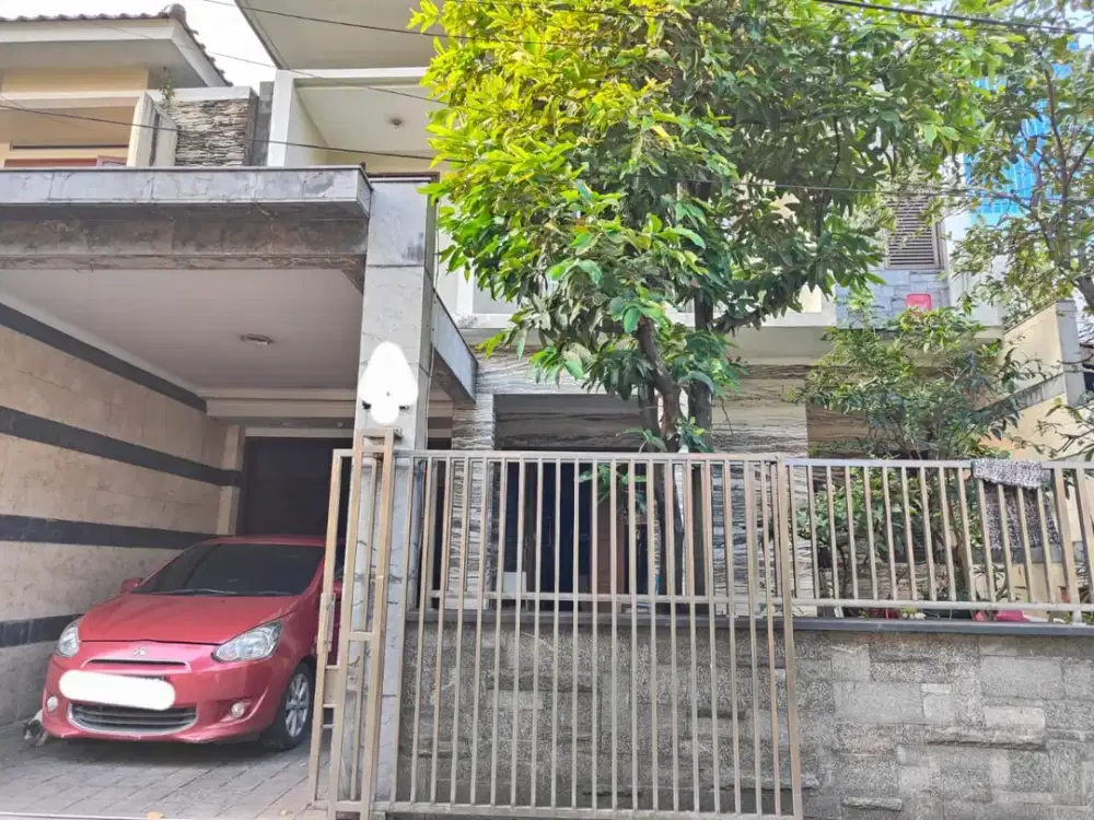 Dijual Rumah kebun jeruk jakarta barat dua lantai siap huni harga nego