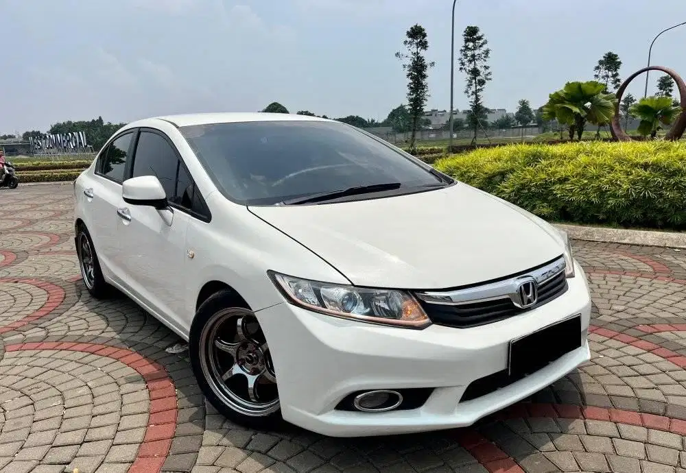 Honda Civic FB 1.8 AT Matic 2013