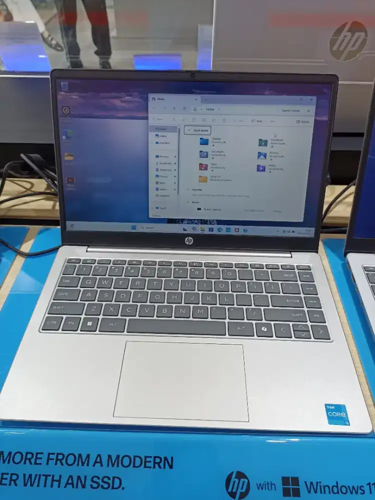Laptop HP 14-EP0260