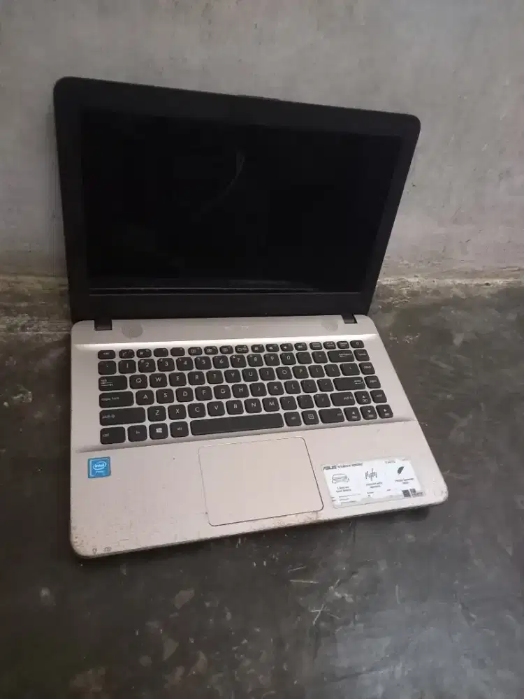 LAPTOP ASUS X441S DUALCORE DDR4 MINUS LAYAK PAKAI