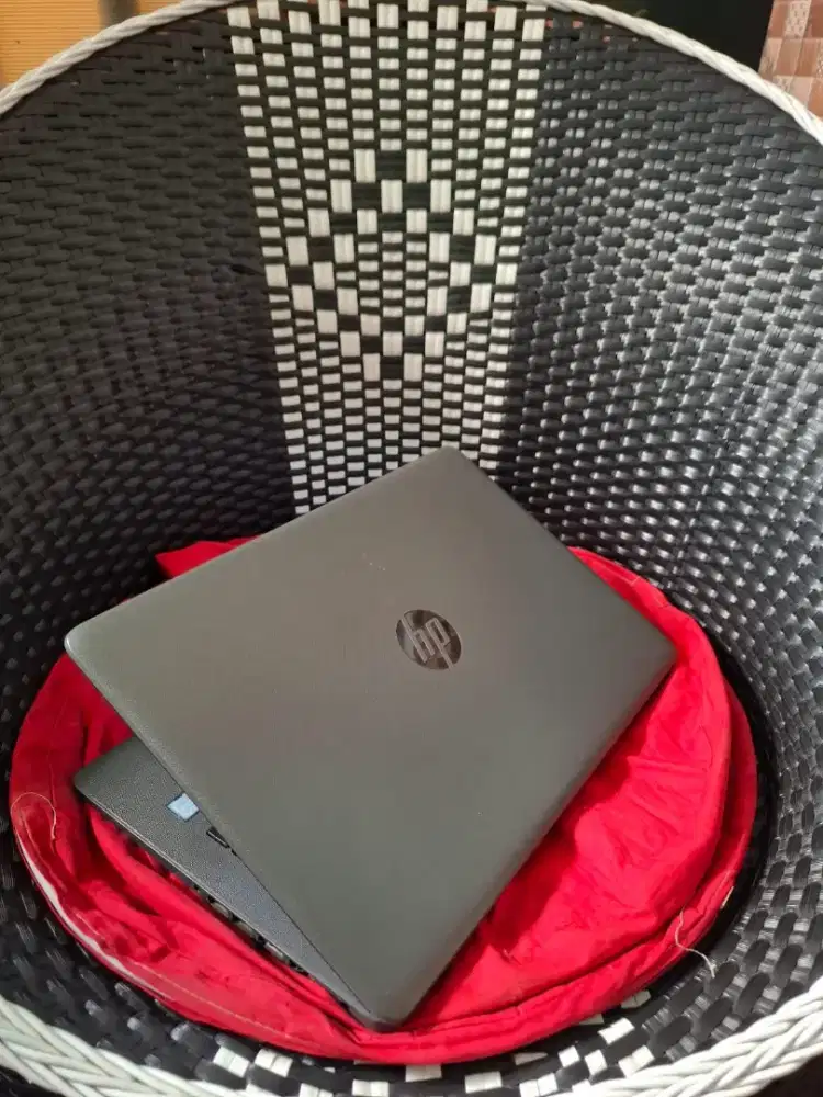 Di jual Laptop HP Elitebook 240 G7