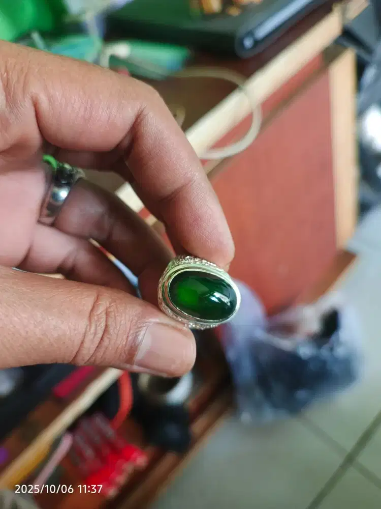 Indocrase serpentin ijo botol