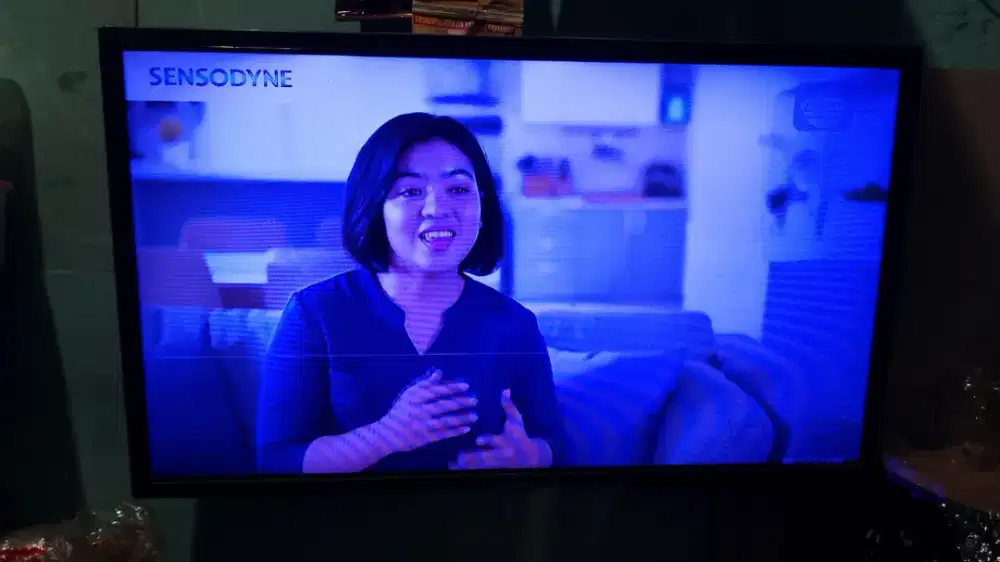 Tv digital LG 32 inch minus garis dilayar tapi aman