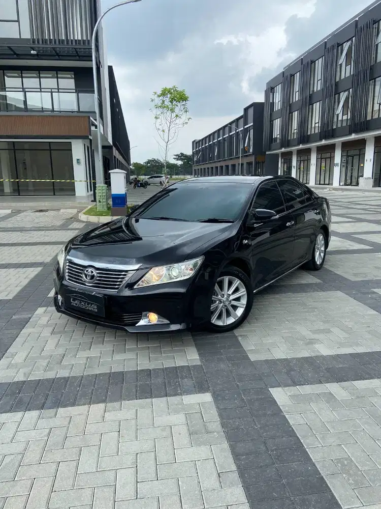 TOYOTA CAMRY 2.5 2013 SEDAN MEWAH FULL ORIGINAL KAKI2 SENYAP NYAMAN