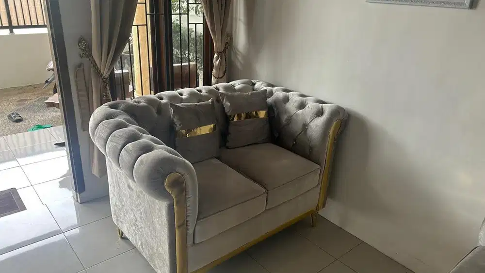 Sofa 2 seat 2 unit + bantal 4 buah