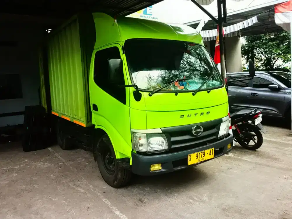 Engkel Hino Dutro 110 SD