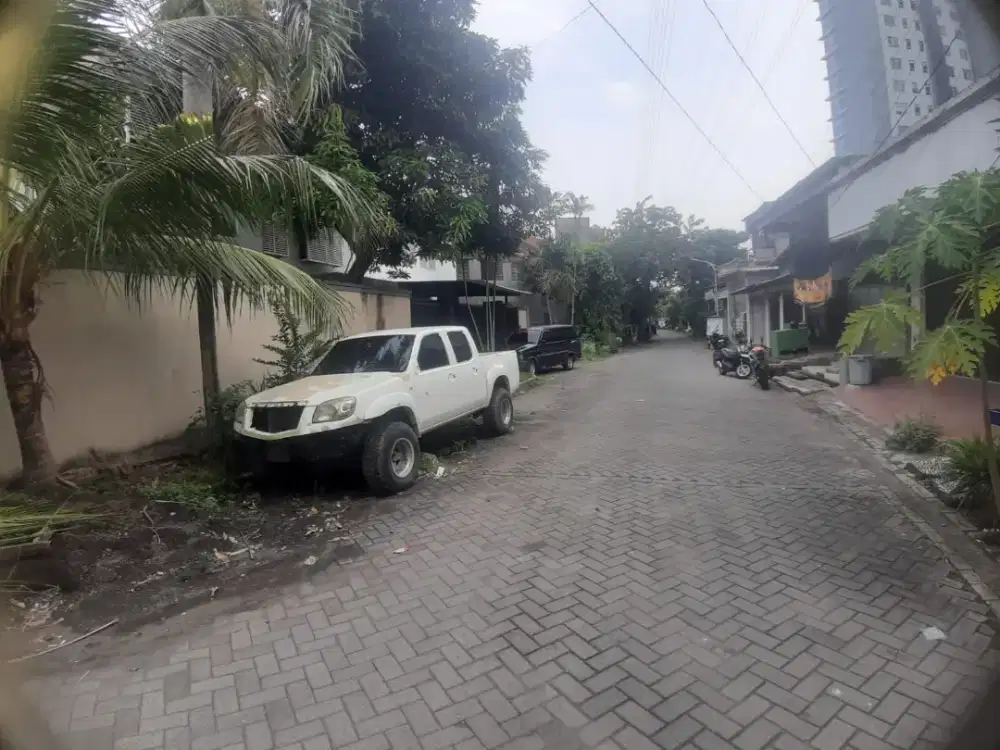 Rumah 2lantai dekat ubaya