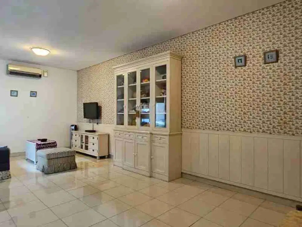 Rumah Luas Cantik desain mewah 2 lantai di Bintaro siap Huni 0090