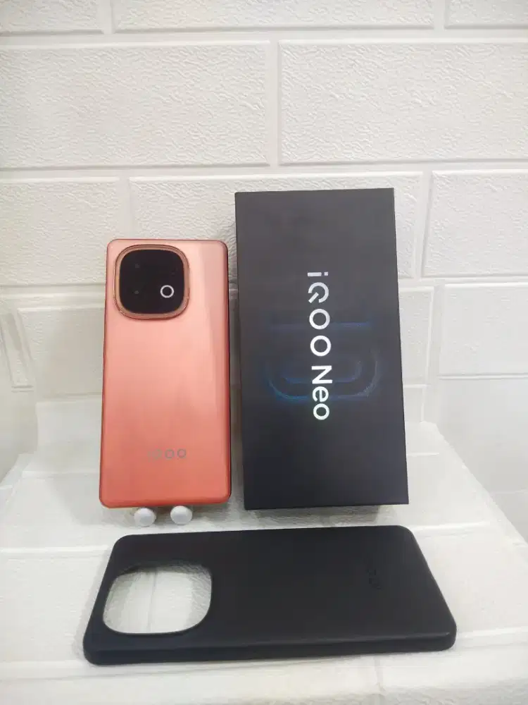 Iqoo neo 10 5G 16/512 grs 06/2026 like new full orihinal