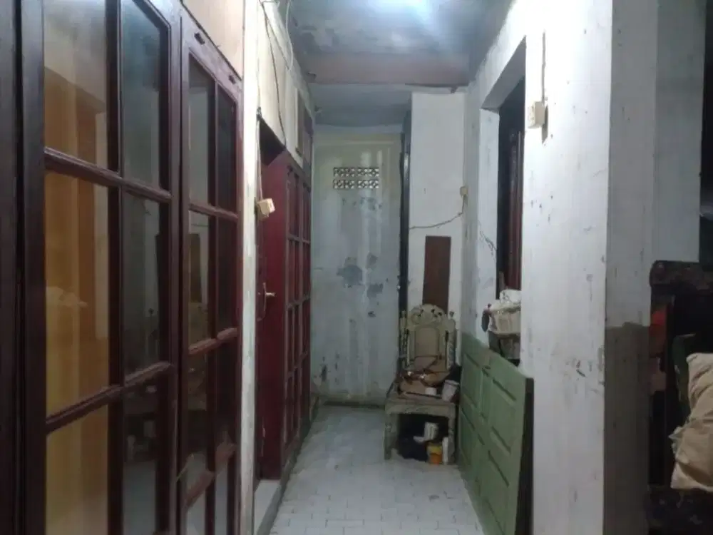 DIJUAL Rumah Hoek daerah Batu Tulis Jakarta Pusat