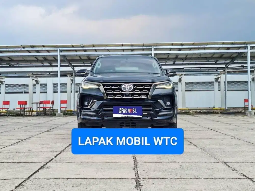 Fortuner 2.8 GR Sport Matic Tahun 2022 Pajak Panjang