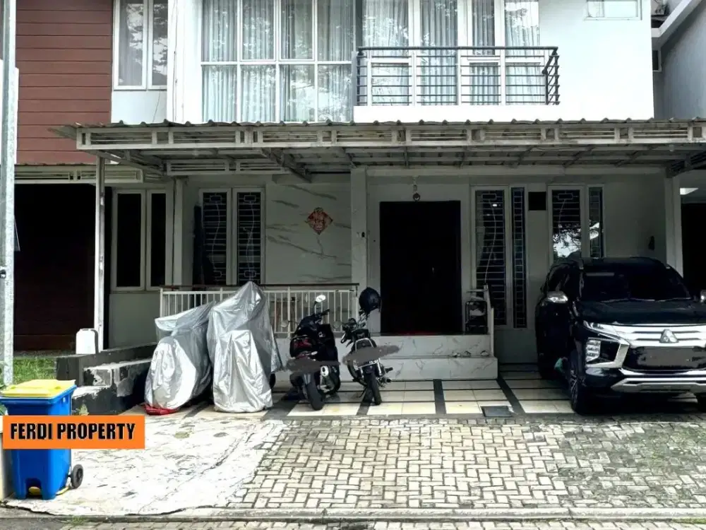 Rumah 2lantai Depan Taman Hadap Timur