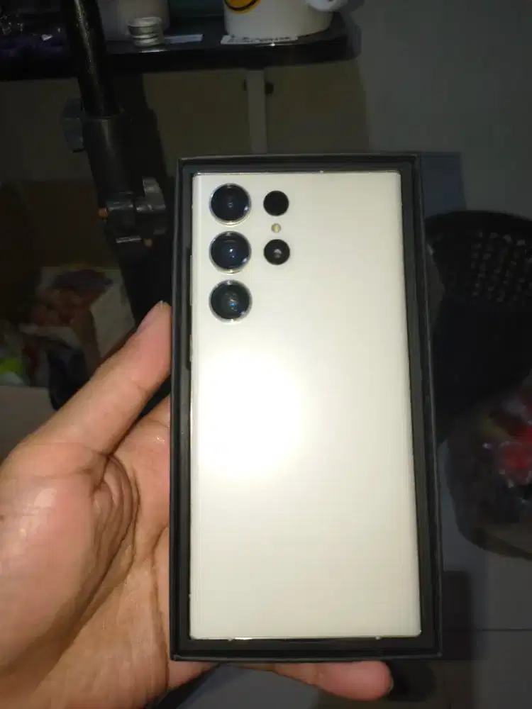 Samsung s23u 1 tb