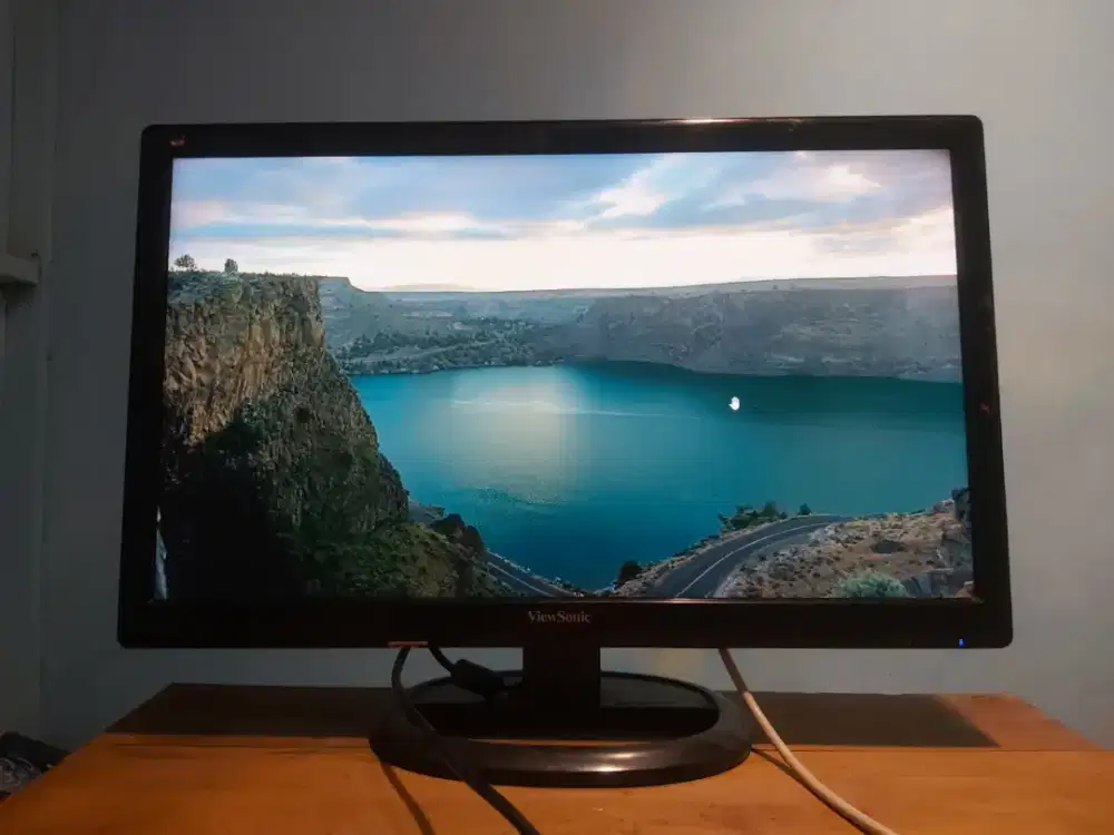 Monitor Viewsonic 24 Inch Full HD untuk CPU Komputer Computer / CCTV
