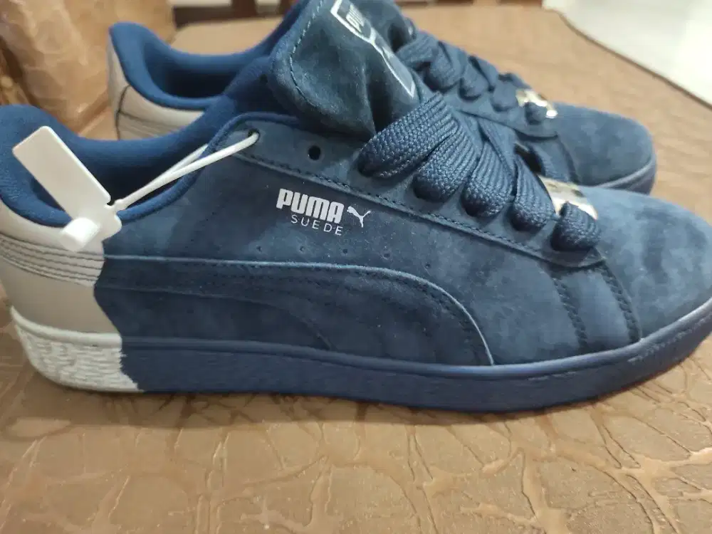 Sepatu Puma Suede Biru size 44