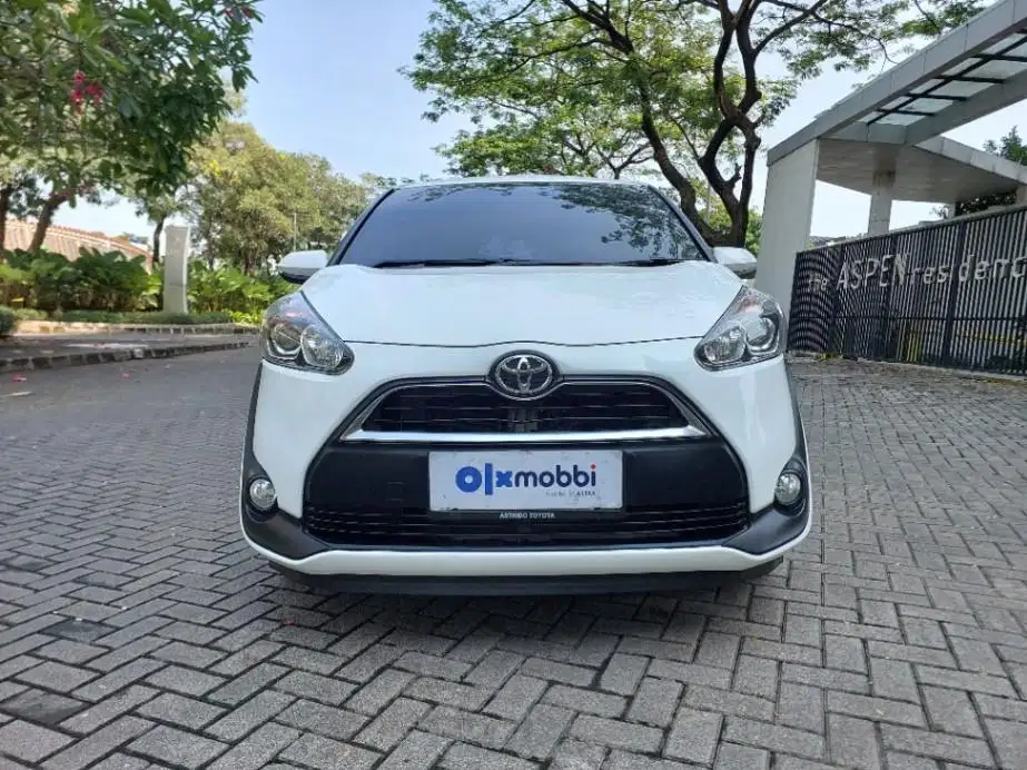DP MURAH Toyota Sienta 1.5 V Bensin-MT 2017 CAADN