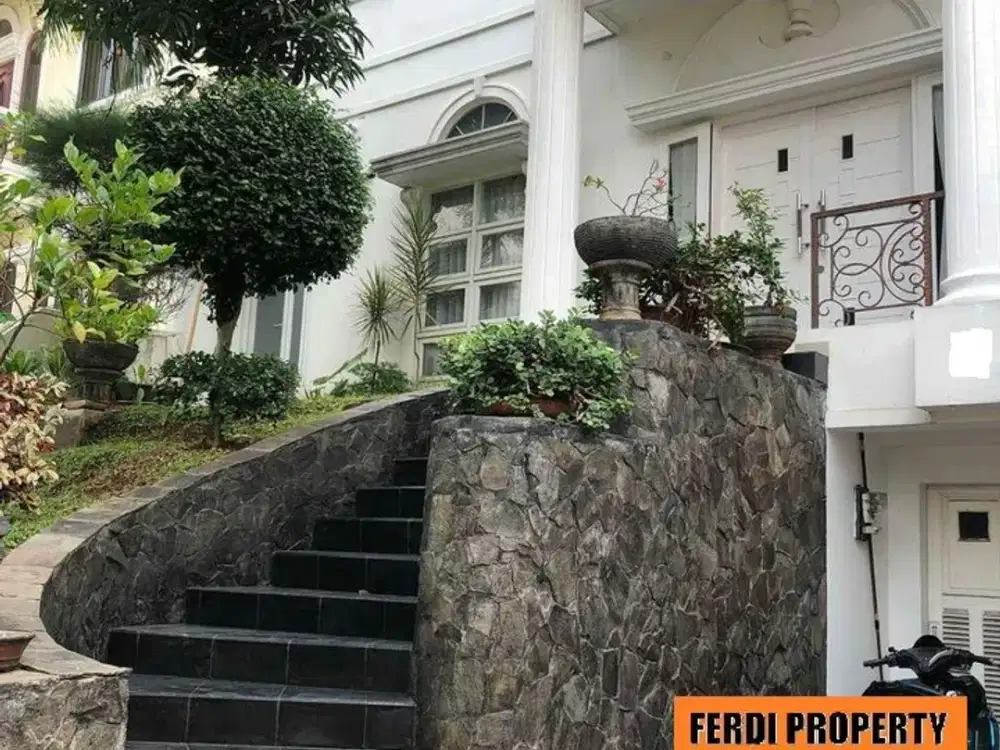 Rumah Classic Citra Gran 2lantai Lokasi Strategis