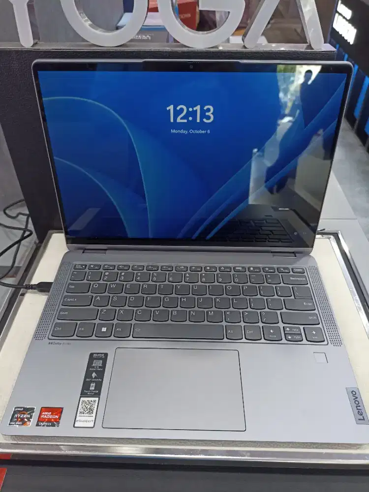 Laptop Lenovo IdeaPad Flax 5 14ABR8