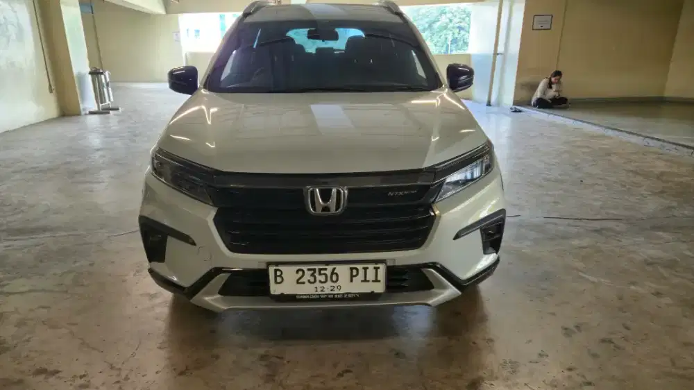 HONDA BR-V E SE  MATIC 2024  SEPERTI BARU