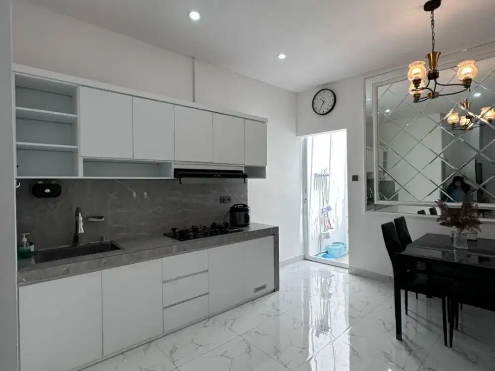 Di SEWAKAN Rumah New Renovated Mewah Modern Minimalist di Perumahan Kor Jimbaran, dekat Kantor Imigrasi Ngurah Rai