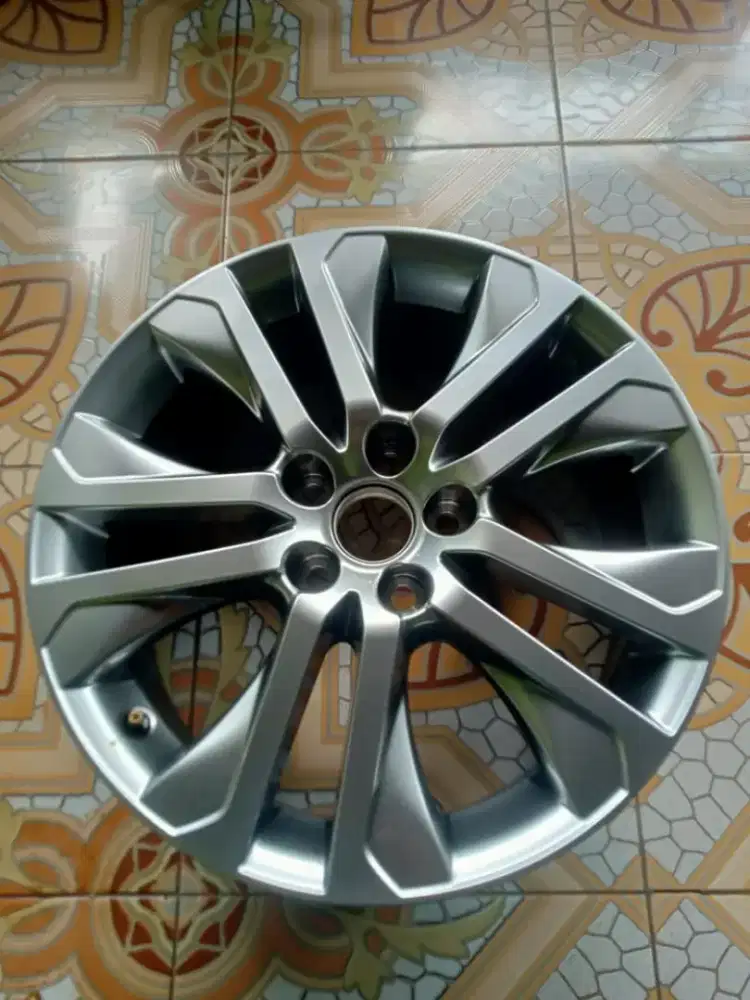 1pcs velg OEM Inova Zenix R18 x 7 et45 5x114,4
