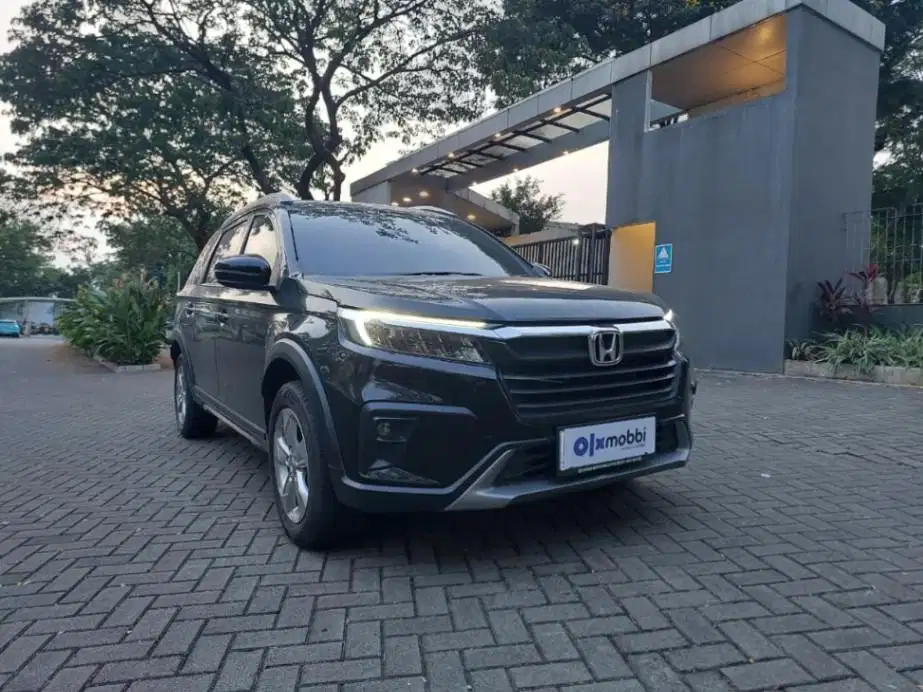 DP MURAH Honda BR-V 1.5 E Bensin-AT 2023 CUYJB