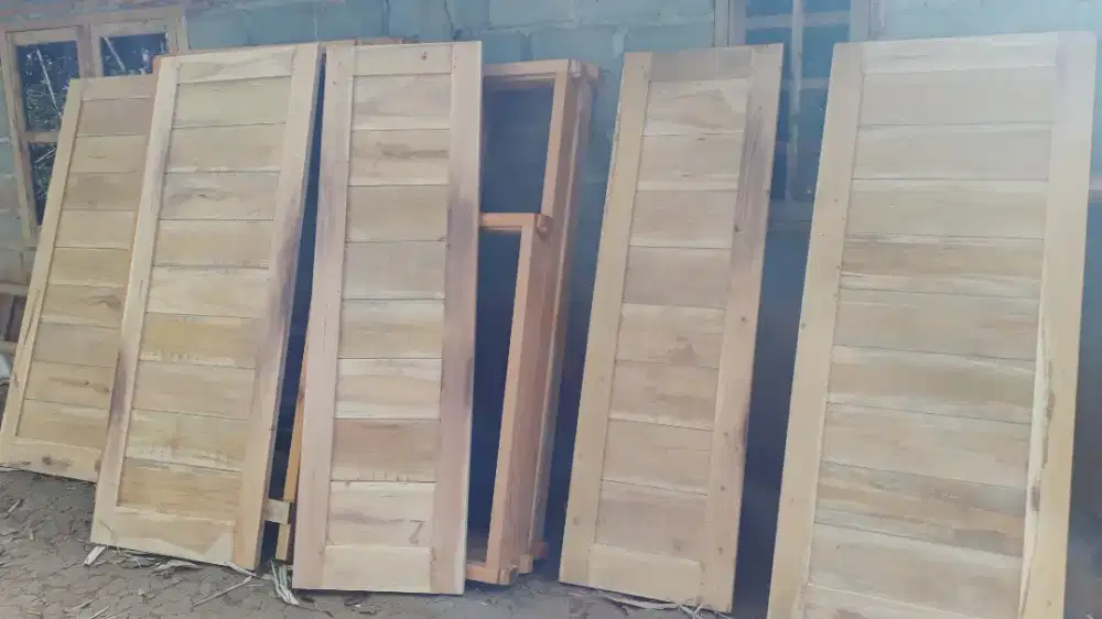 Jual kusen,pintu redy