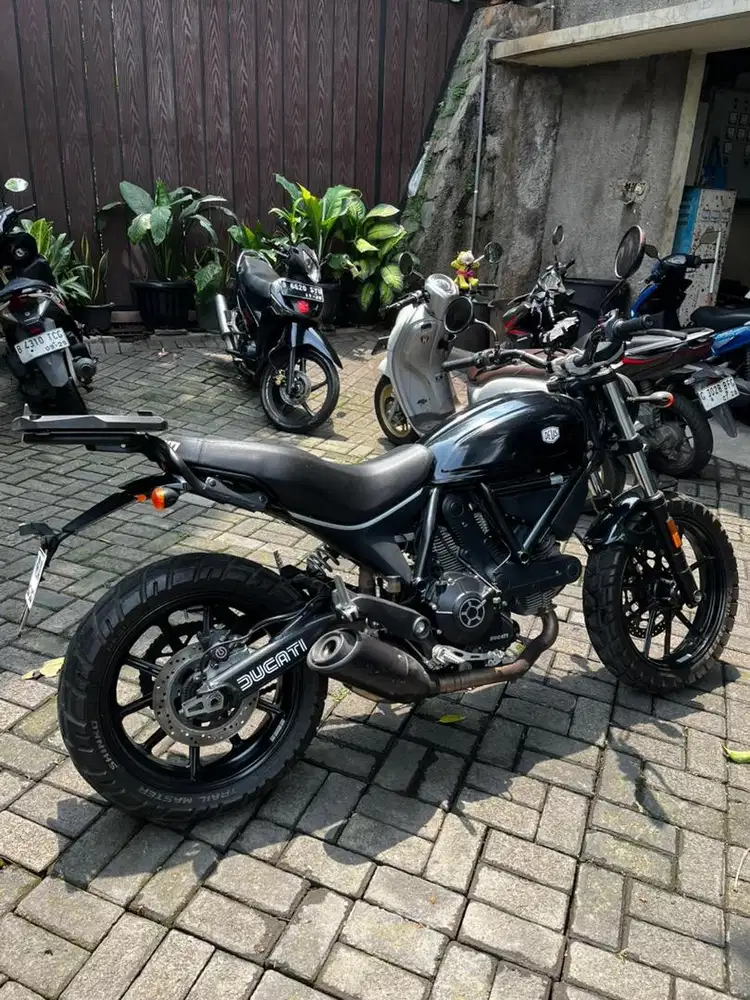 Ducati Scrambler 62
