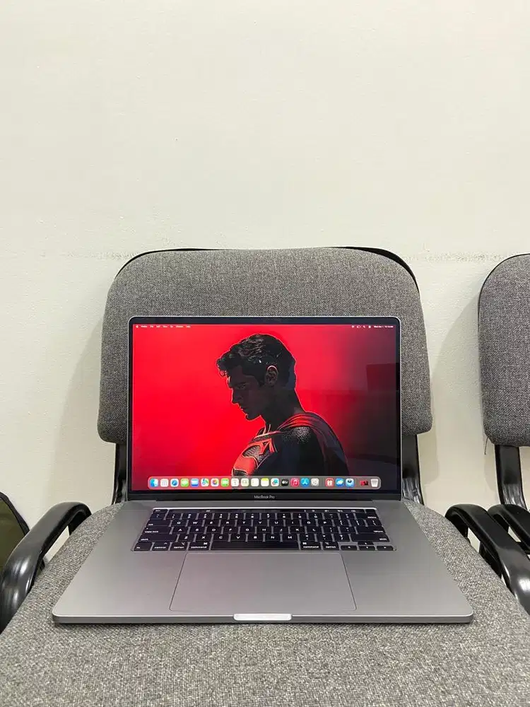 MacBook Pro 2019 16-inci i7/32/512GB