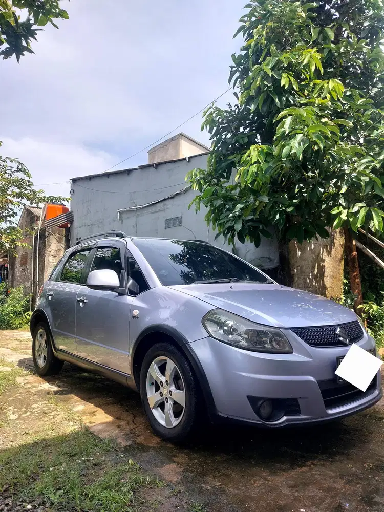 Suzuki SX4 2010 Bensin