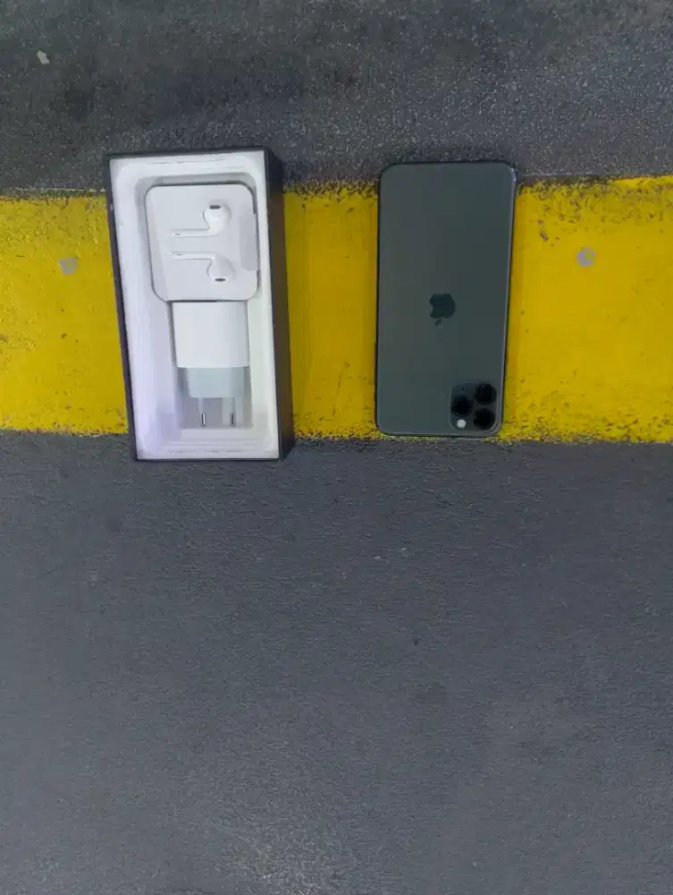 Iphone 11 pro max 256gb pasti terbaru