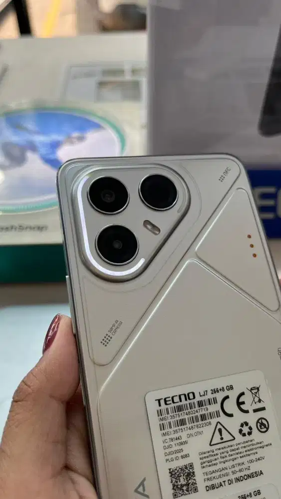 TECNO POVA 7 5G