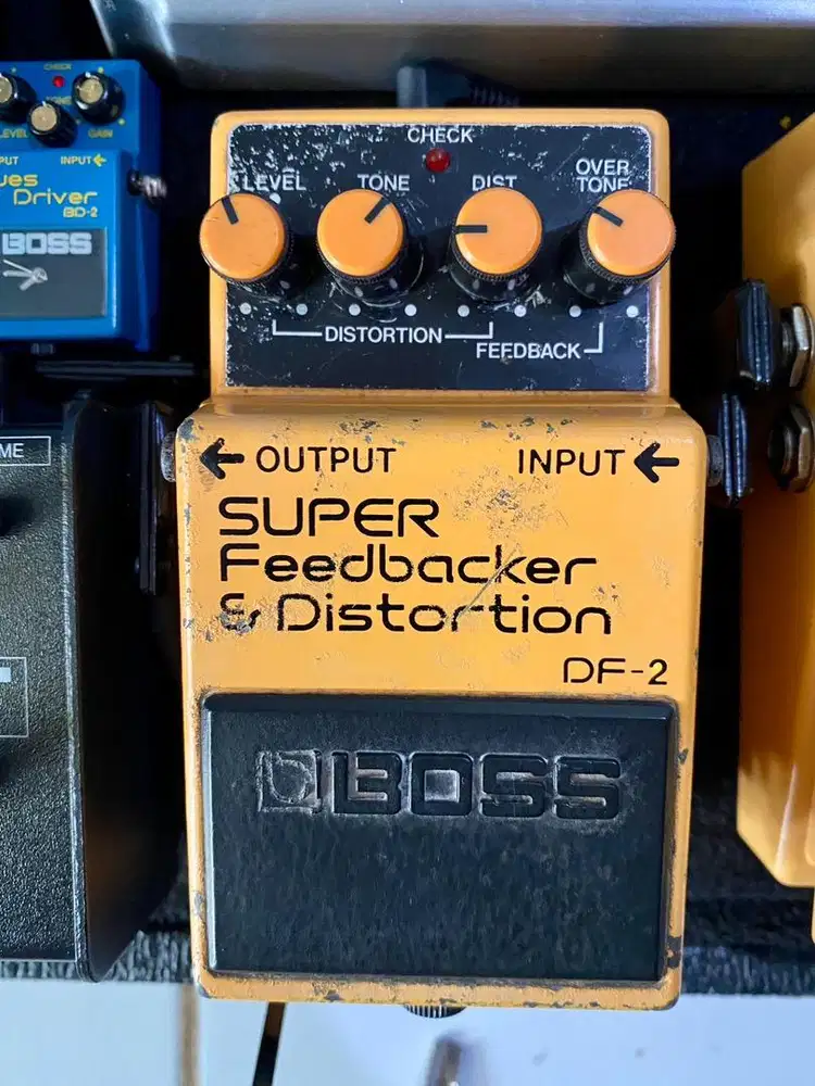 Boss Superfeedbacker & Distortion DF2