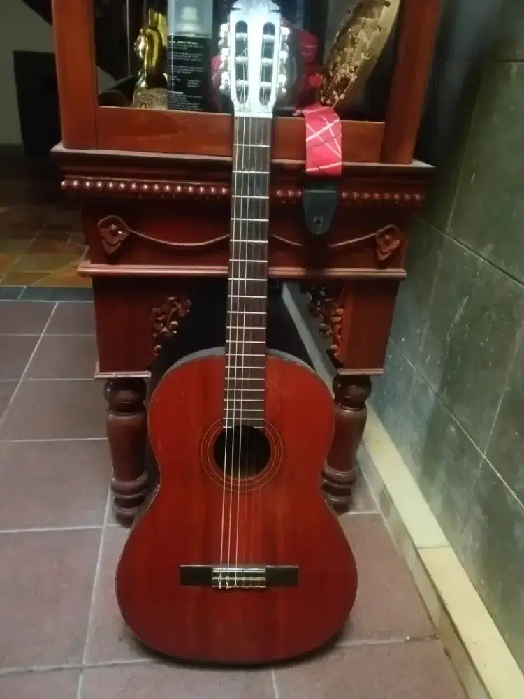 Gitar yamaha G55A thn 1973