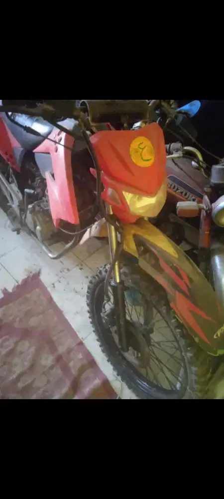HONDA GL PRO NEOTECH (B BKS, Surat Lkp, Pajak Mati, Mesin Bagus)
