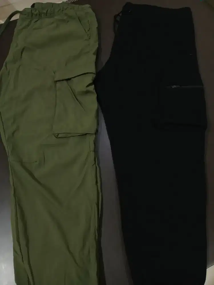 Celana Jogger H&M Hijau dan Hitam