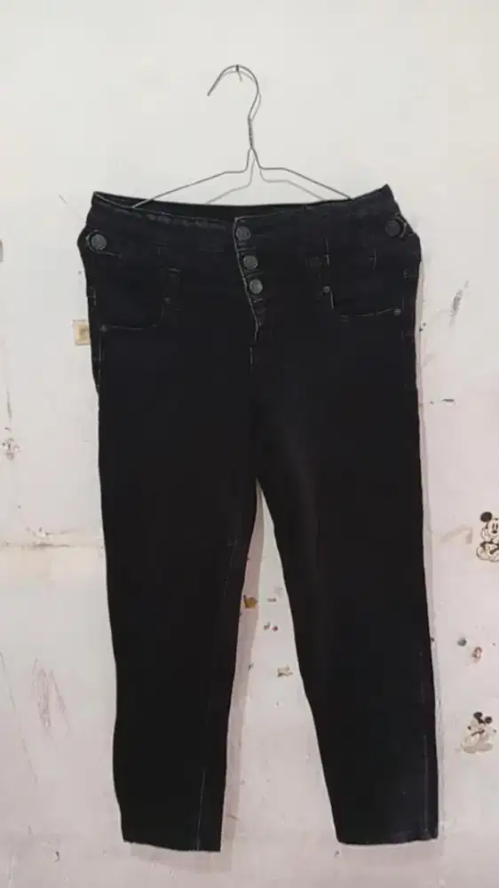 Celana jeans kancing 3 hw