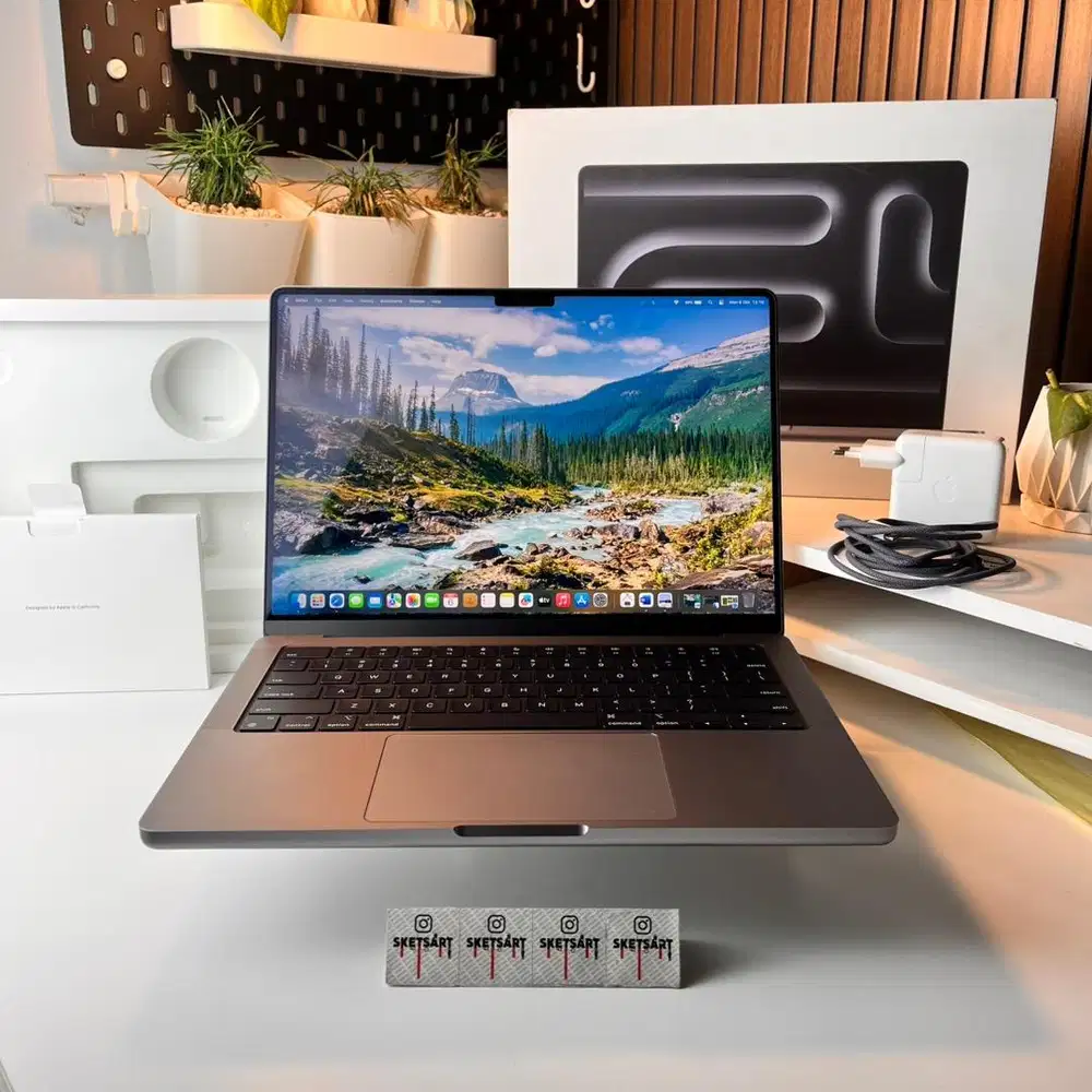 MacBook Pro M3 Spacegray 8gb 512gb Battery Health 100% CC 2