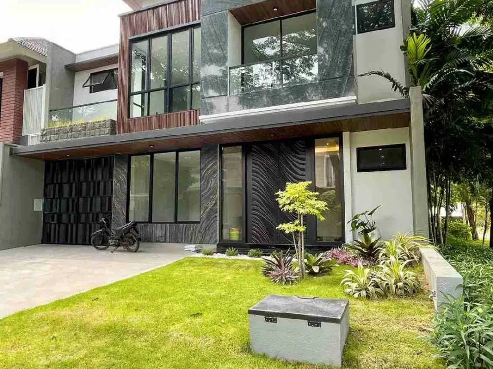 Dijual Rumah Minimalis Modern Semi Furnished Siap Huni di Grand Eastwood Citraland Surabaya Luxury