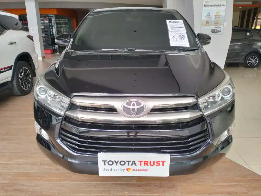 TOYOTA INNOVA 2.4 V AUTOMATIC THN 2019