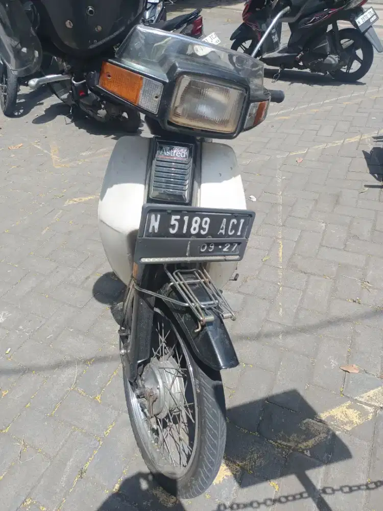 Honda Astrea 800 Tahun 1986