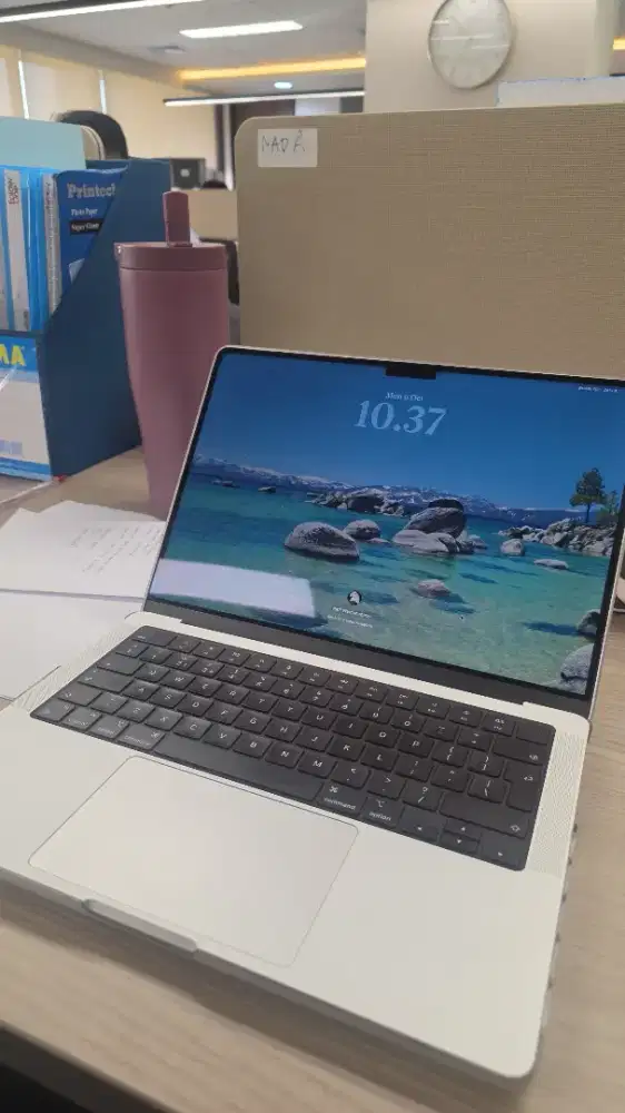 Macbook Pro M3 2023 (Unit + Charger only)