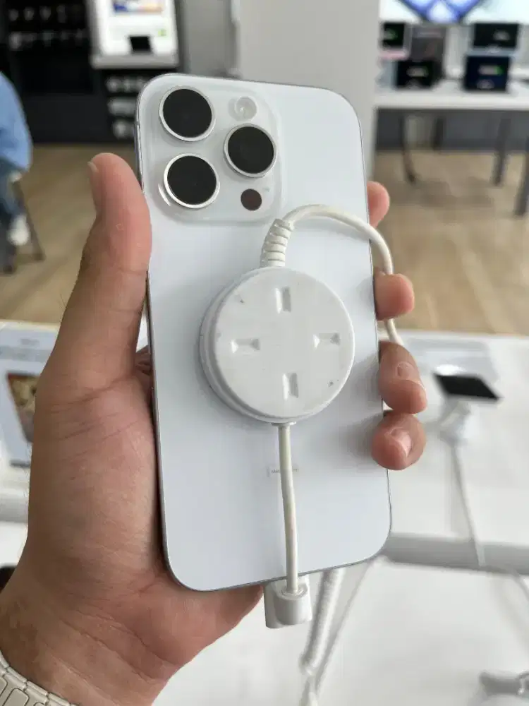 Promo Cicilan iPhone 16 Pro Spesial Bunga 0%