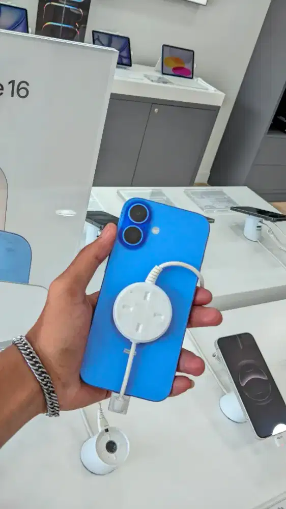 Promo Cicilan iPhone 16 Basic Spesial Bunga 0%