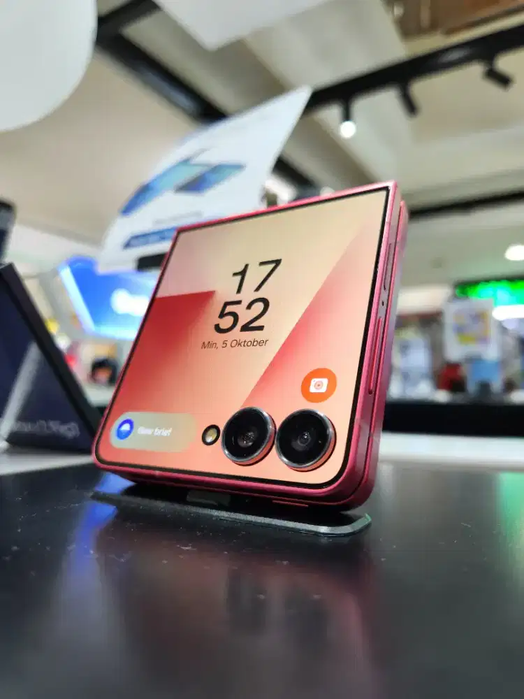 Samsung Galaxy Z Flip 7 12/256 | tukar tambah cicilan 0%