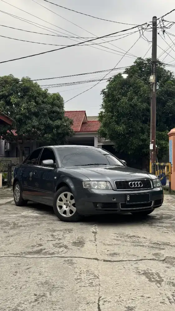 Audi A4 2001 Bensin